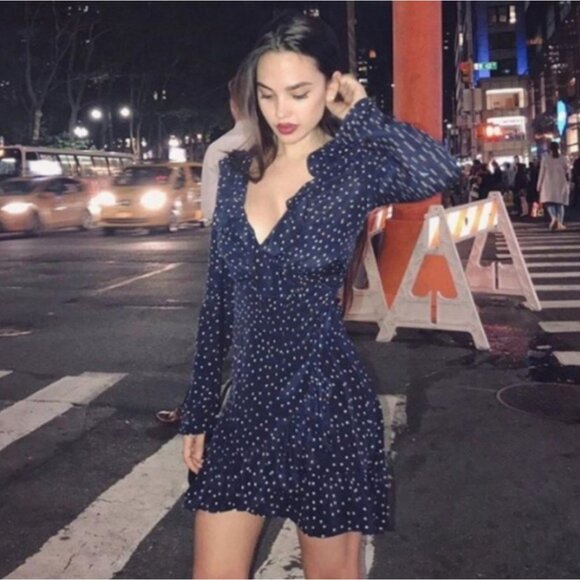 Realisation Par Alexandra Ruffled Silk Wrap Mini Dress Navy Star Print - Picture 2 of 9